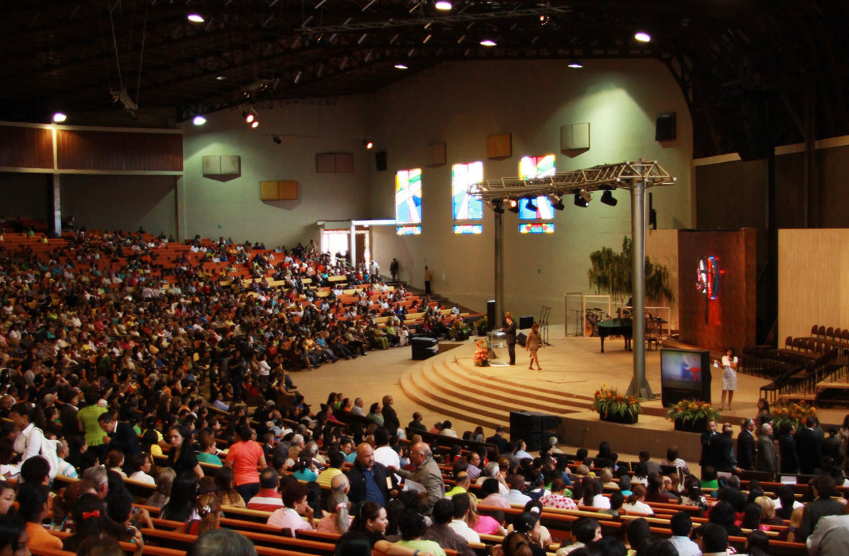2025 Se prevé que evangélicos pentecostales alcancen a 800 millones en el mundo Familia Cristiana